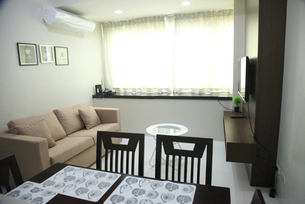 Padgett Place Prime Suites Cebu Stadt Exterior foto