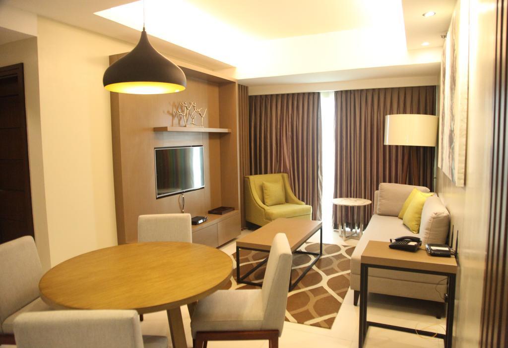 Padgett Place Prime Suites Cebu Stadt Exterior foto