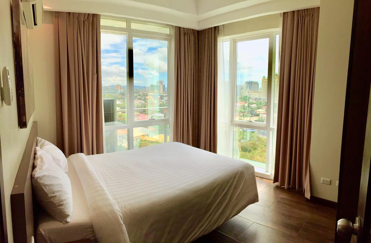 Padgett Place Prime Suites Cebu Stadt Exterior foto