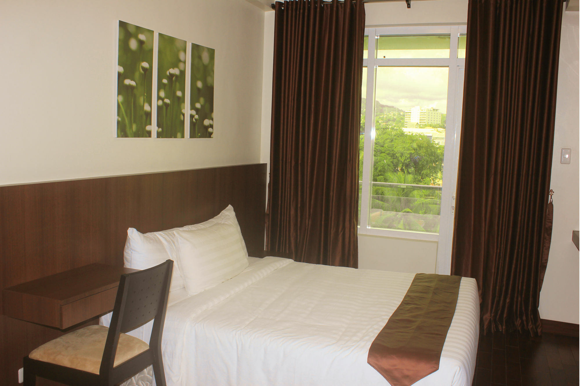 Padgett Place Prime Suites Cebu Stadt Exterior foto