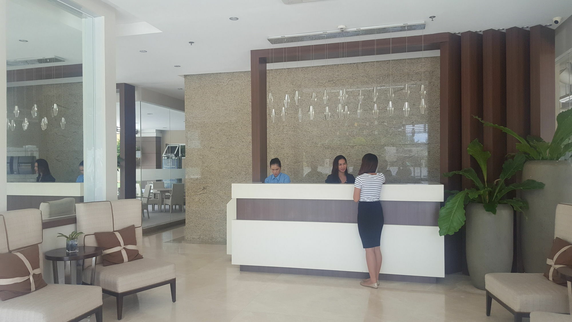 Padgett Place Prime Suites Cebu Stadt Exterior foto